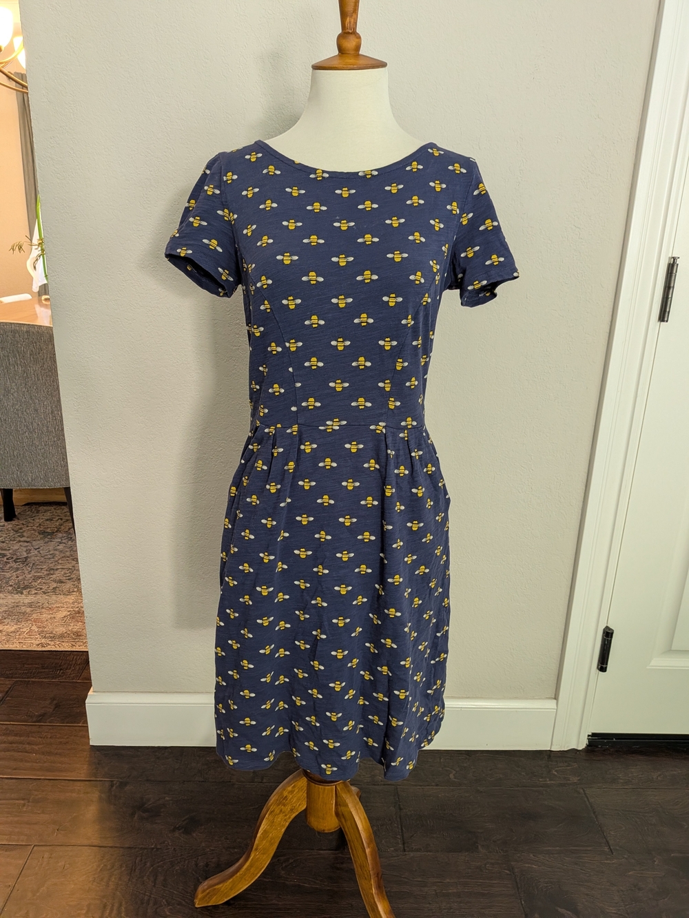 Boden Navy Blue Short-Sleeve Dress with Yellow Bee Motif